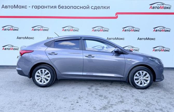 Hyundai Solaris II Рестайлинг с пробегом 2022 года, цена 1 830 000 рублей, 16954 км, седан, Автокод Объявления