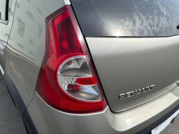 Renault Sandero I с пробегом 2013 года, цена 590 000 рублей, 174000 км, хэтчбек, Автокод Объявления