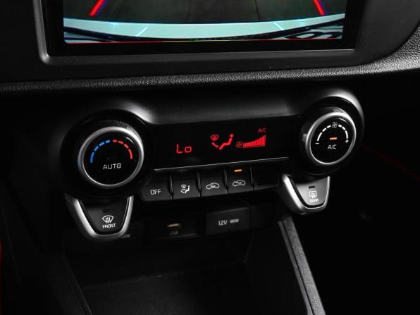 Kia Rio IV Рестайлинг с пробегом 2021 года, цена 1 849 000 рублей, 126010 км, хэтчбек, Автокод Объявления