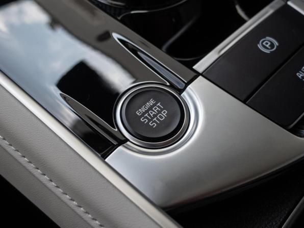 Kia Sportage V Рестайлинг с пробегом 2026 года, цена 3 860 000 рублей, 37 км, внедорожник, Автокод Объявления
