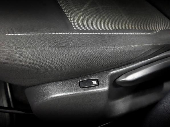 Renault Logan II Рестайлинг с пробегом 2019 года, цена 1 185 000 рублей, 60399 км, седан, Автокод Объявления