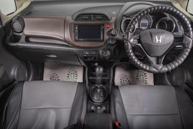 Honda Fit Shuttle I с пробегом 2013 года, цена 1 239 000 рублей, 189650 км, универсал, Автокод Объявления