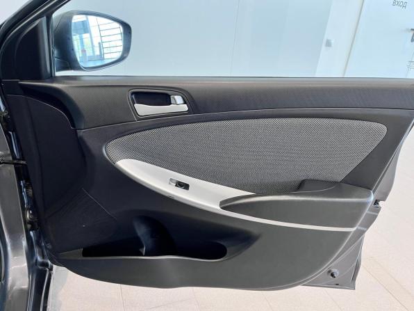 Hyundai Solaris I с пробегом 2012 года, цена 712 000 рублей, 200039 км, седан, Автокод Объявления
