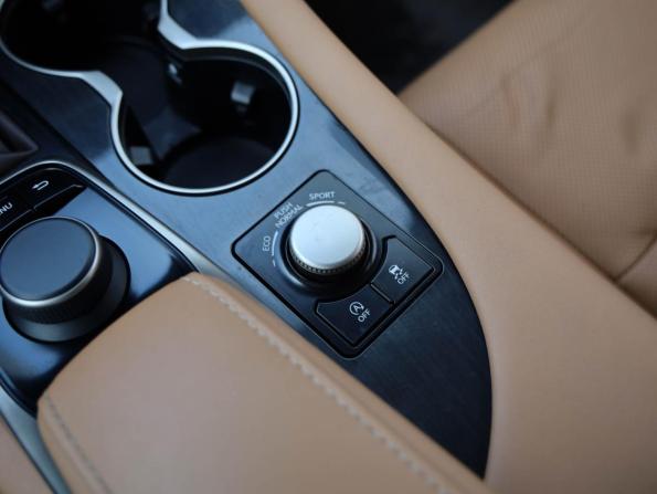 Lexus RX IV с пробегом 2016 года, цена 3 599 000 рублей, 127701 км, внедорожник, Автокод Объявления