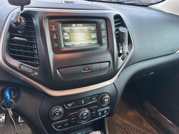 Jeep Cherokee V (KL) с пробегом 2014 года, цена 1 587 000 рублей, 157886 км, внедорожник, Автокод Объявления