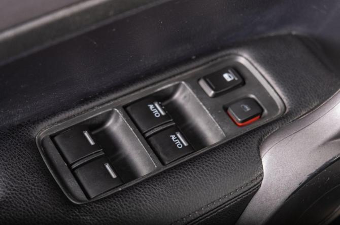 Honda CR-V III с пробегом 2008 года, цена 1 359 000 рублей, 264000 км, внедорожник, Автокод Объявления