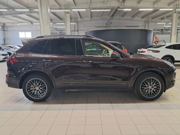 Porsche Cayenne II Рестайлинг (958) с пробегом 2017 года, цена 4 278 400 рублей, 169580 км, внедорожник, Автокод Объявления
