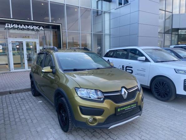 Renault Sandero II с пробегом 2017 года, цена 1 044 000 рублей, 122429 км, хэтчбек, Автокод Объявления