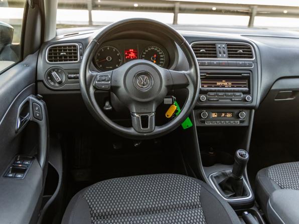 Volkswagen Polo V с пробегом 2011 года, цена 878 000 рублей, 94500 км, седан, Автокод Объявления