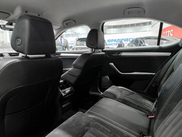 Skoda Superb III Рестайлинг с пробегом 2021 года, цена 2 350 000 рублей, 102600 км, лифтбек, Автокод Объявления