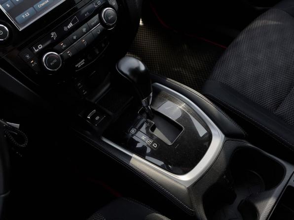 Nissan Qashqai II с пробегом 2014 года, цена 1 290 000 рублей, 186439 км, внедорожник, Автокод Объявления