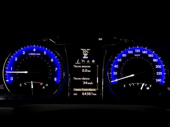 Toyota Camry VII (XV50) Рестайлинг с пробегом 2016 года, цена 2 420 000 рублей, 64359 км, седан, Автокод Объявления