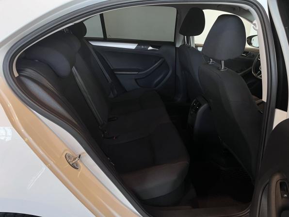 Volkswagen Jetta VI Рестайлинг с пробегом 2017 года, цена 1 310 000 рублей, 179834 км, седан, Автокод Объявления