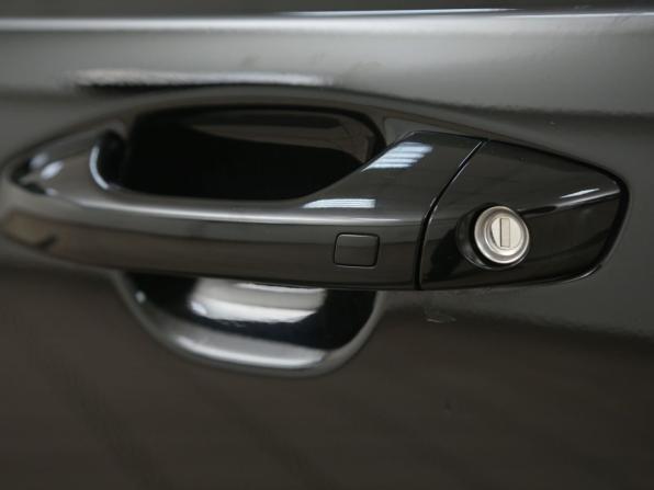 Kia Sportage V с пробегом 2022 года, цена 2 991 000 рублей, 43800 км, внедорожник, Автокод Объявления