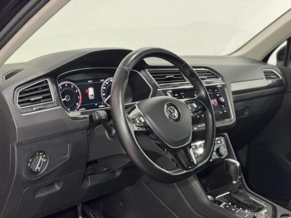 Volkswagen Tiguan II с пробегом 2018 года, цена 2 499 000 рублей, 178565 км, внедорожник, Автокод Объявления