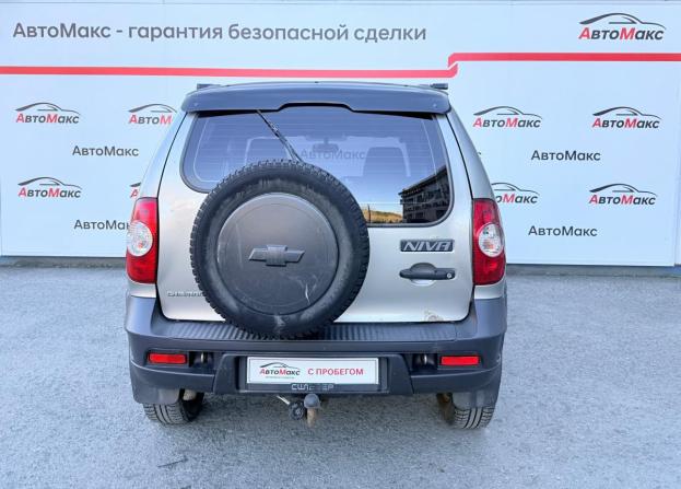 Chevrolet Niva I Рестайлинг с пробегом 2015 года, цена 620 000 рублей, 228738 км, внедорожник, Автокод Объявления