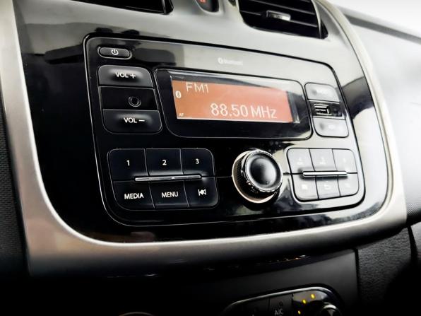 Renault Sandero II с пробегом 2017 года, цена 999 000 рублей, 148029 км, хэтчбек, Автокод Объявления