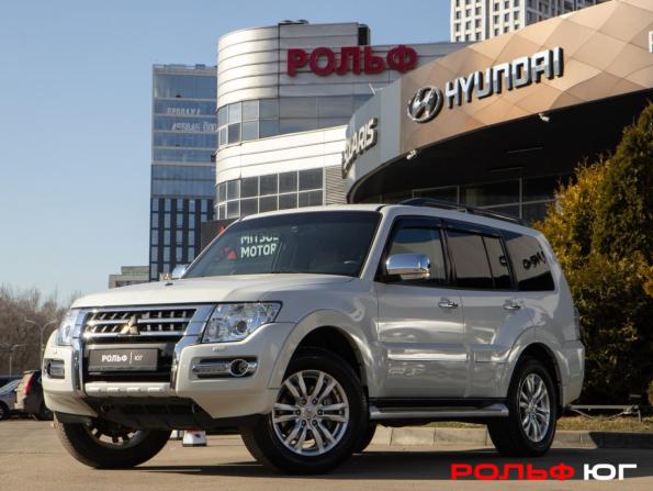 Mitsubishi Pajero IV Рестайлинг 2 с пробегом 2019 года, цена 3 688 000 рублей, 37122 км, внедорожник, Автокод Объявления