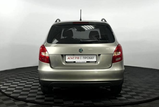 Skoda Fabia II Рестайлинг с пробегом 2012 года, цена 580 000 рублей, 201816 км, универсал, Автокод Объявления