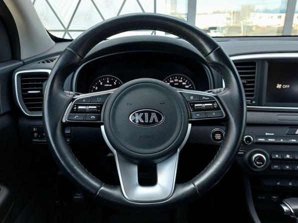 Kia Sportage IV Рестайлинг с пробегом 2021 года, цена 2 699 000 рублей, 52137 км, внедорожник, Автокод Объявления