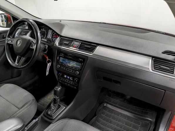 Skoda Rapid I с пробегом 2014 года, цена 1 020 000 рублей, 114450 км, лифтбек, Автокод Объявления