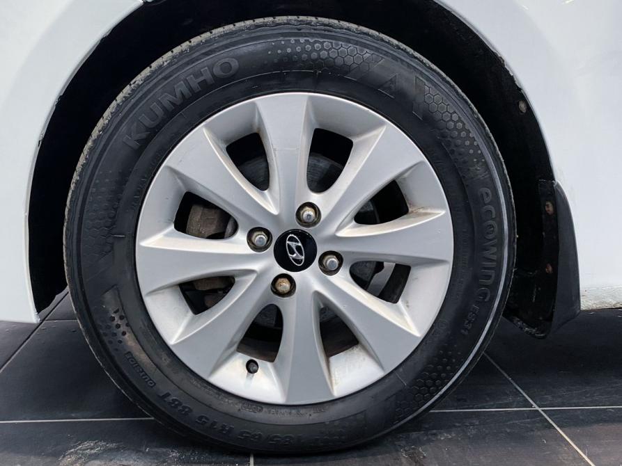 Hyundai Solaris I Рестайлинг Ростов-на-Дону  - изображение 16