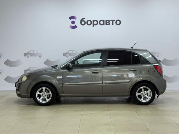 Kia Rio II Рестайлинг с пробегом 2010 года, цена 589 000 рублей, 195651 км, хэтчбек, Автокод Объявления