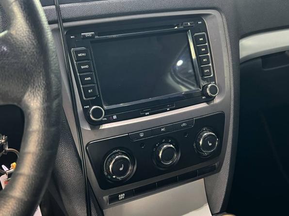 Skoda Octavia II (A5) Рестайлинг с пробегом 2010 года, цена 790 000 рублей, 185510 км, лифтбек, Автокод Объявления