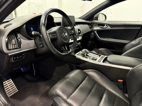 Kia Stinger I с пробегом 2018 года, цена 3 270 000 рублей, 107289 км, лифтбек, Автокод Объявления