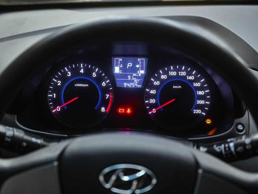 Hyundai Solaris I Рестайлинг Челябинск  - изображение 19