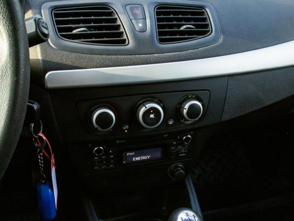 Renault Megane III Рестайлинг с пробегом 2013 года, цена 679 000 рублей, 208400 км, хэтчбек, Автокод Объявления