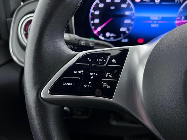 Mercedes-Benz V-Класс III (W447) Рестайлинг 2 с пробегом 2024 года, цена 10 899 000 рублей, 9692 км, минивэн, Автокод Объявления