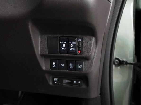 Honda Freed II Рестайлинг с пробегом 2021 года, цена 2 177 900 рублей, 40167 км, компактвэн, Автокод Объявления