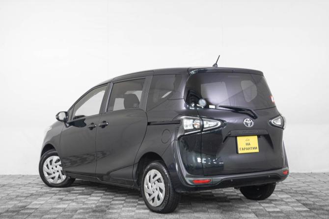 Toyota Sienta II Рестайлинг с пробегом 2021 года, цена 1 349 000 рублей, 178000 км, компактвэн, Автокод Объявления