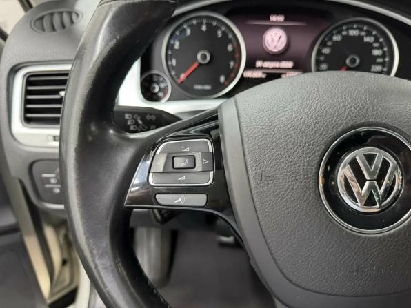 Volkswagen Touareg II Рестайлинг с пробегом 2014 года, цена 2 480 000 рублей, 169664 км, внедорожник, Автокод Объявления