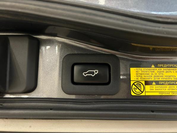 Toyota Land Cruiser 200 Series Рестайлинг 1 с пробегом 2013 года, цена 2 999 000 рублей, 294669 км, внедорожник, Автокод Объявления