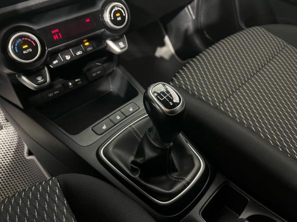 Kia Rio IV с пробегом 2019 года, цена 1 250 000 рублей, 118988 км, хэтчбек, Автокод Объявления