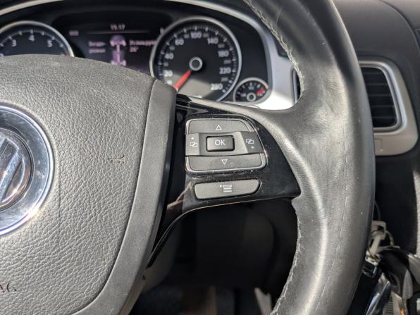 Volkswagen Touareg II Рестайлинг с пробегом 2016 года, цена 3 200 000 рублей, 94340 км, внедорожник, Автокод Объявления
