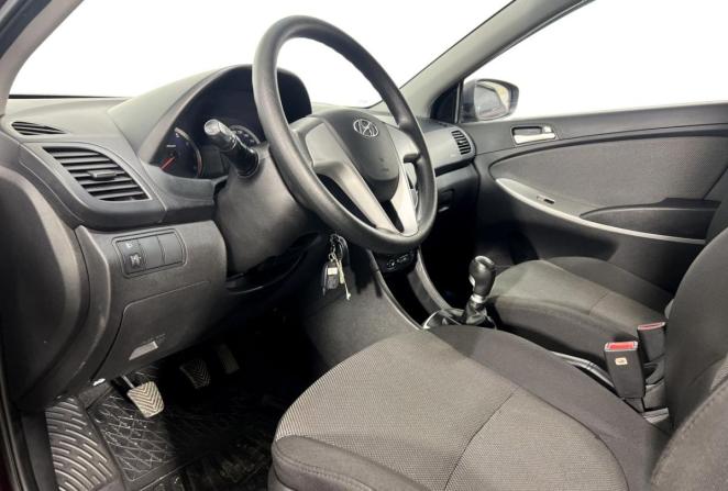 Hyundai Solaris I с пробегом 2012 года, цена 625 000 рублей, 207049 км, седан, Автокод Объявления