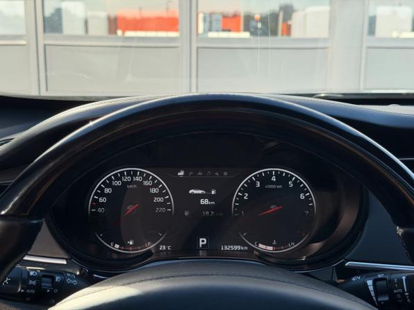 Kia Quoris I Ресталинг 2 с пробегом 2015 года, цена 1 950 000 рублей, 132599 км, седан, Автокод Объявления