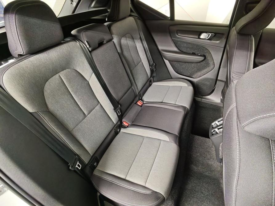 Volvo XC40 I Москва  - изображение 17