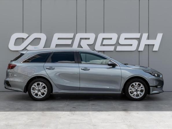 Kia Ceed III Рестайлинг с пробегом 2022 года, цена 2 220 000 рублей, 85948 км, универсал, Автокод Объявления