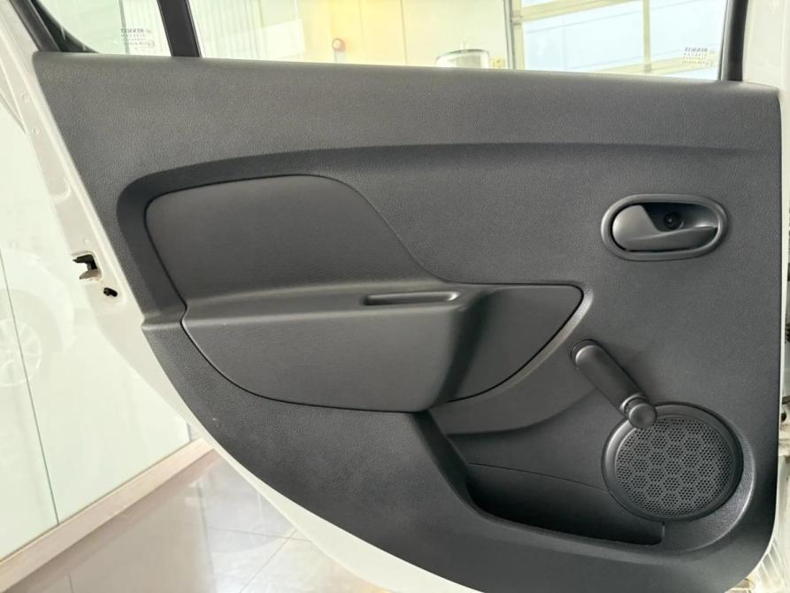 Renault Sandero II Рестайлинг Подольск  - изображение 15