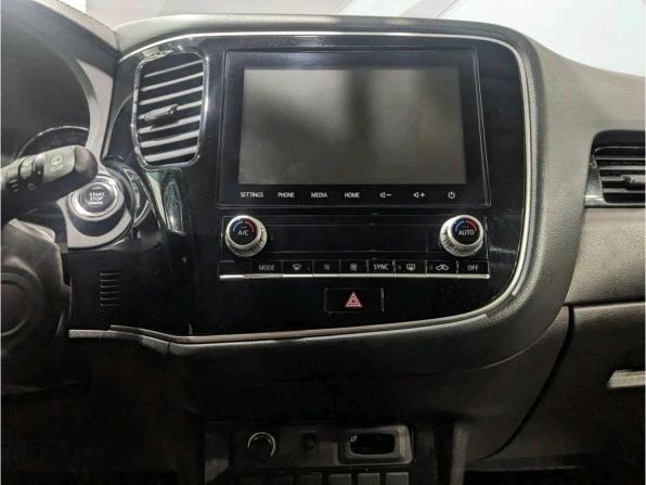 Mitsubishi Outlander III Рестайлинг 3 с пробегом 2021 года, цена 2 525 000 рублей, 124000 км, внедорожник, Автокод Объявления