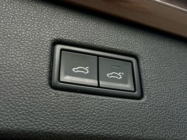 Volkswagen Tiguan II с пробегом 2018 года, цена 1 910 000 рублей, 198000 км, внедорожник, Автокод Объявления
