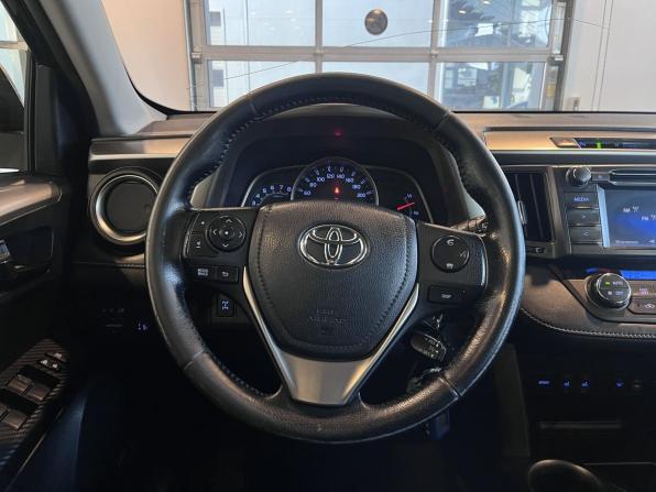 Toyota RAV4 IV (XA40) с пробегом 2015 года, цена 1 900 000 рублей, 240886 км, внедорожник, Автокод Объявления