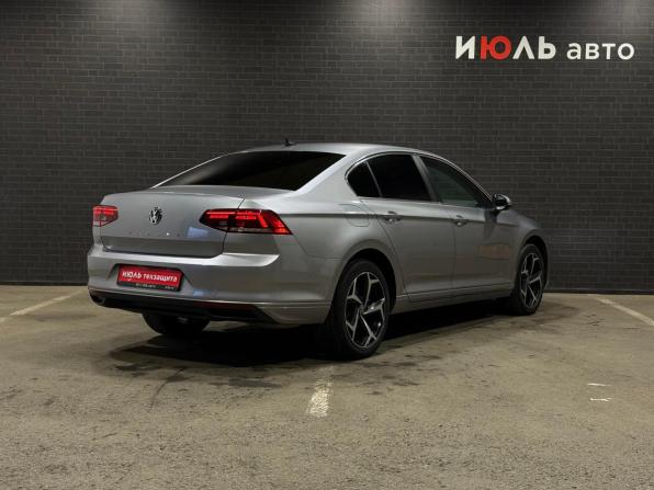 Volkswagen Passat B8 Рестайлинг с пробегом 2020 года, цена 2 425 000 рублей, 69436 км, седан, Автокод Объявления