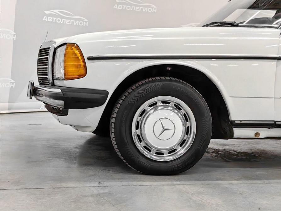 Mercedes-Benz W123 Новосибирск  - изображение 17