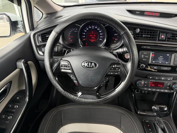 Kia Ceed II Рестайлинг с пробегом 2015 года, цена 1 149 000 рублей, 132000 км, хэтчбек, Автокод Объявления