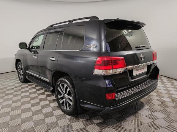 Toyota Land Cruiser 200 Series Рестайлинг 2 с пробегом 2017 года, цена 5 849 000 рублей, 300215 км, внедорожник, Автокод Объявления